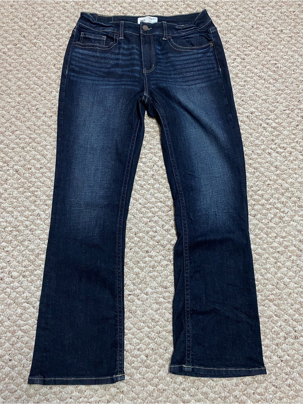 BKE STELLA SLIM FIT MID RISE TAILORED BOOTCUT JEANS - SIZE 10 (30)